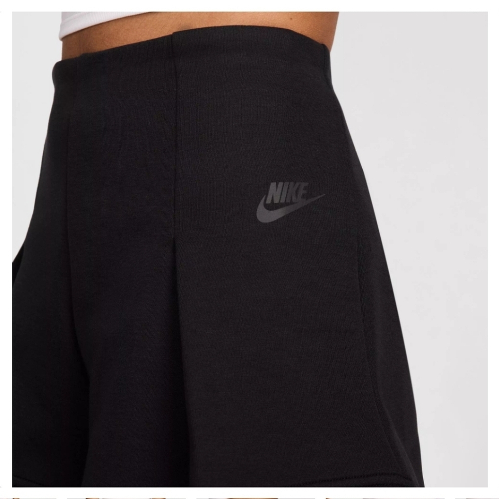 Nike Tech Sportswear Fleece High Rise 3" Black Pleated  Shorts Sporty Feminine - Picture 3 of 10